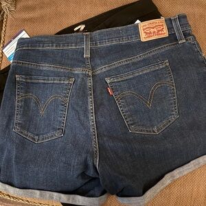 Shorts lot woman’s size 16 33 Loft, Seven, Levi’s